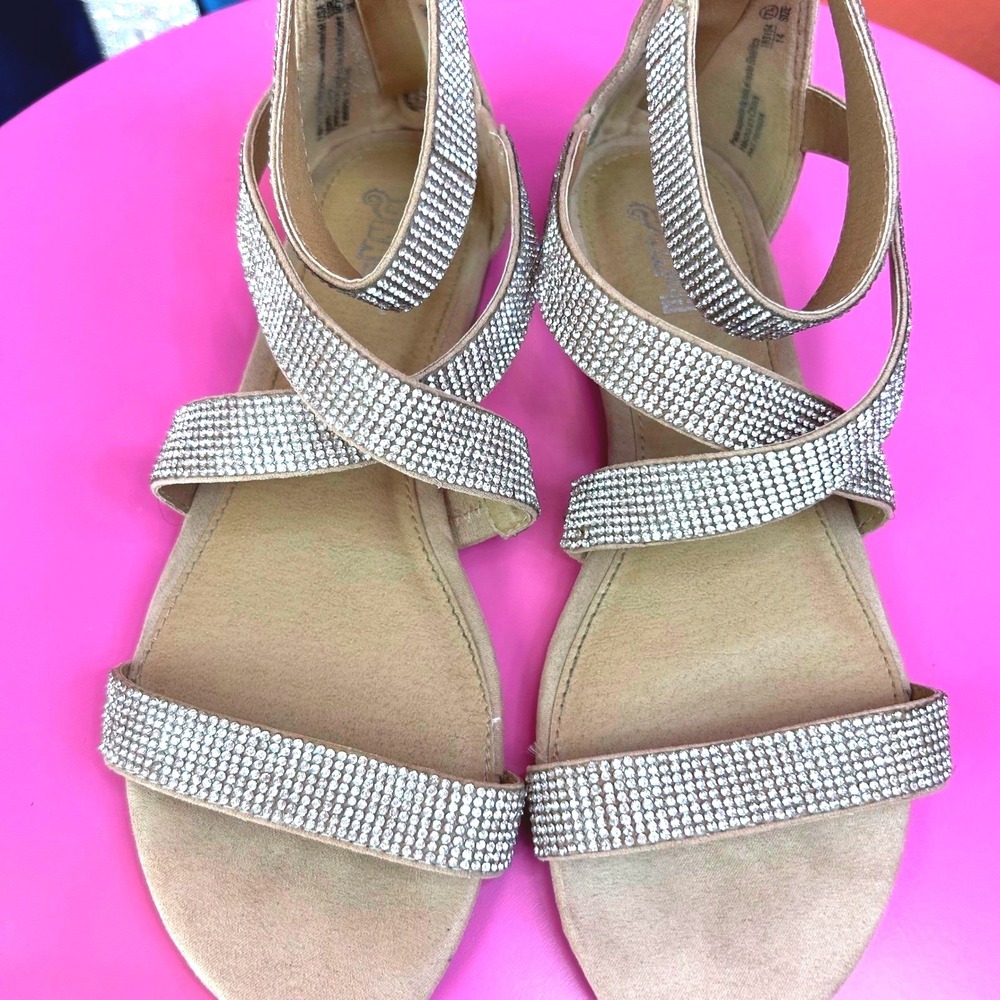 Brash Women 7.5 Sandals Tan‎ Rhinestone Strappy Glitzy Glam Flat Back Zip EUC